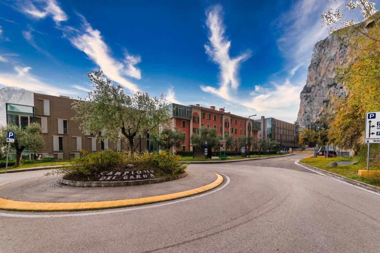 Dv Garda Suite Campione del Garda Exterior photo