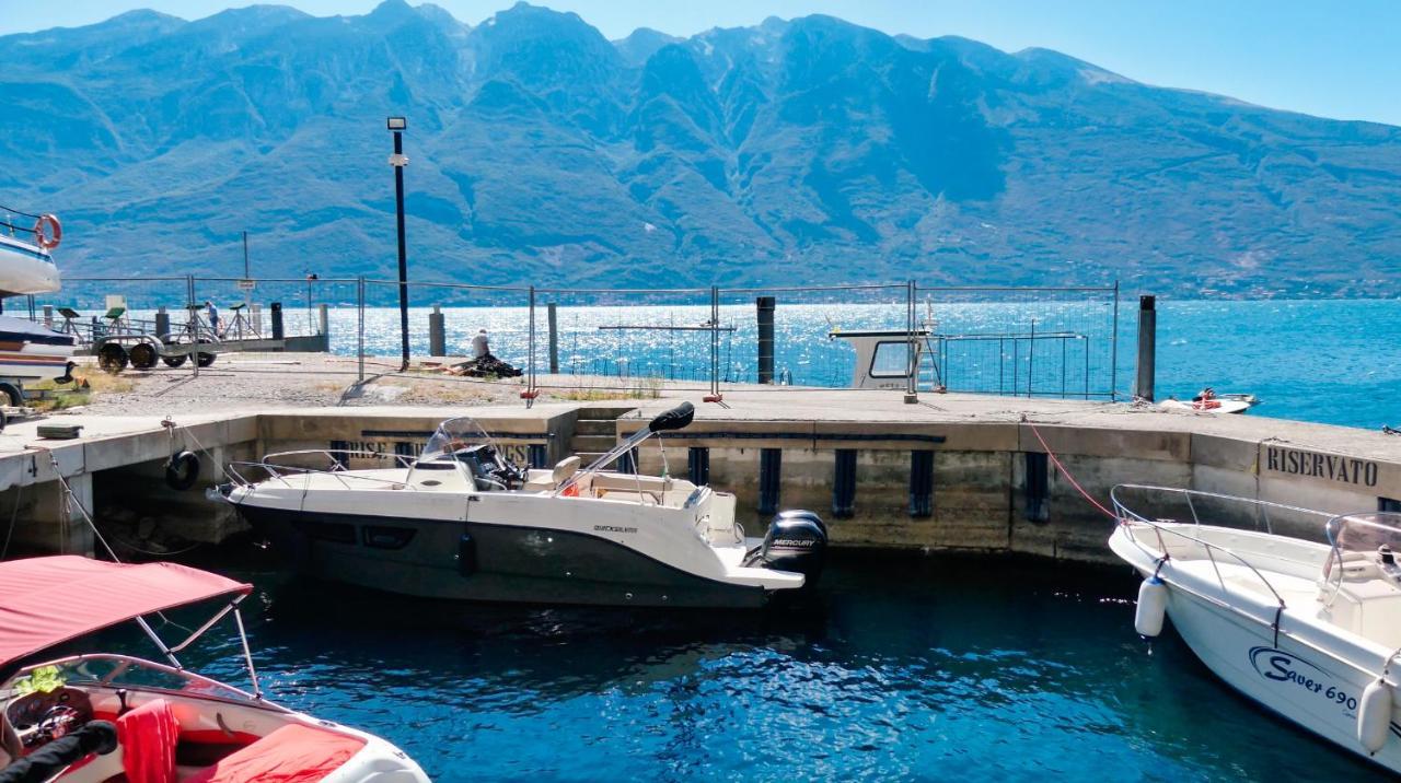 Dv Garda Suite Campione del Garda Exterior photo